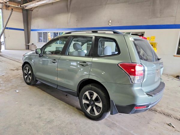 2018 SUBARU FORESTER Base P