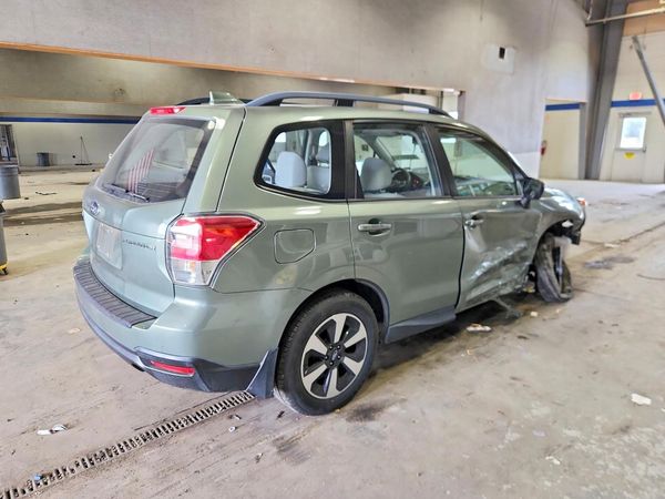 2018 SUBARU FORESTER Base P