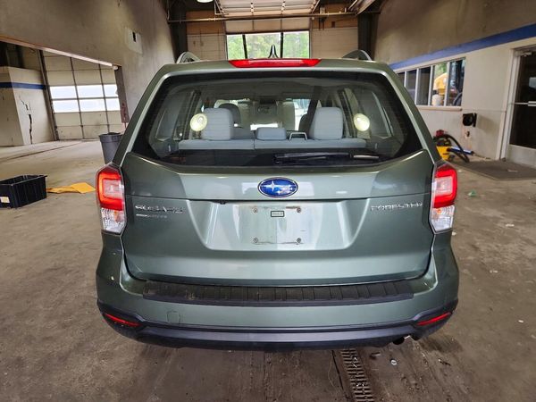 2018 SUBARU FORESTER Base P