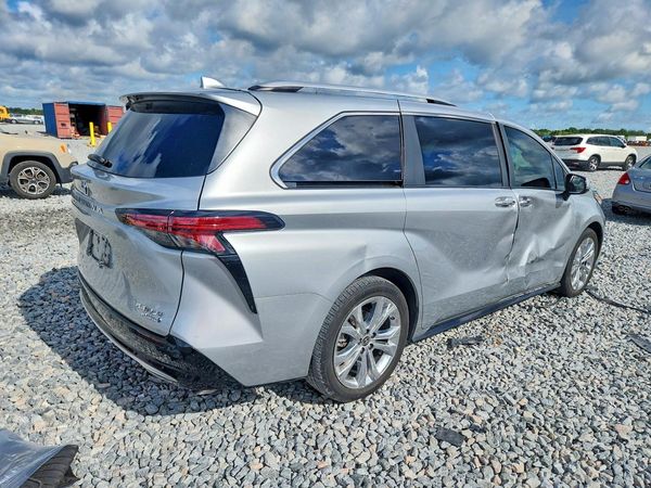 2023 TOYOTA SIENNA Platinum — PSRA
