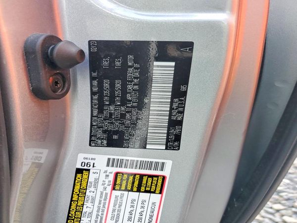2023 TOYOTA SIENNA Platinum — VINS