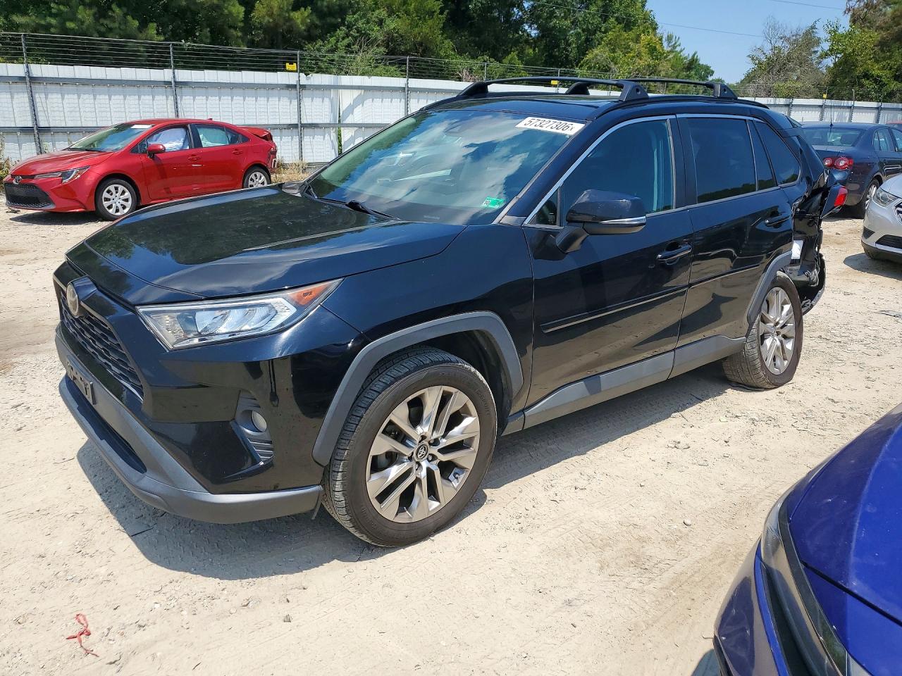 2019 TOYOTA RAV4 XLE Premium