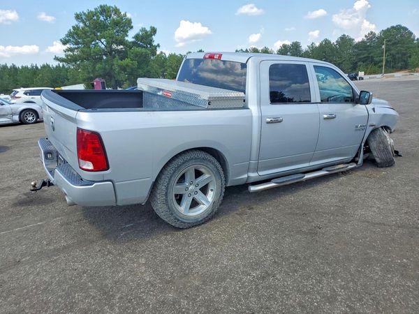 2018 RAM 1500 ST