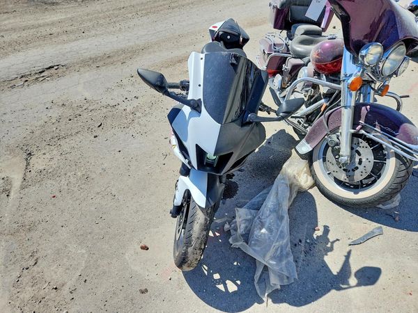 2025 YAMAHA YZFR7