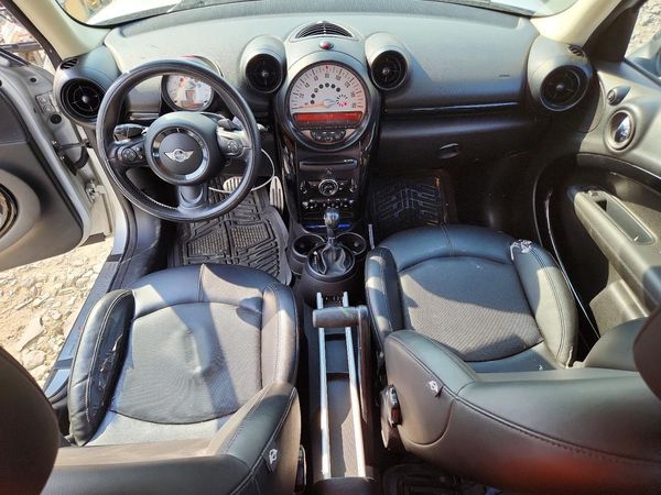 2014 MINI COOPER
