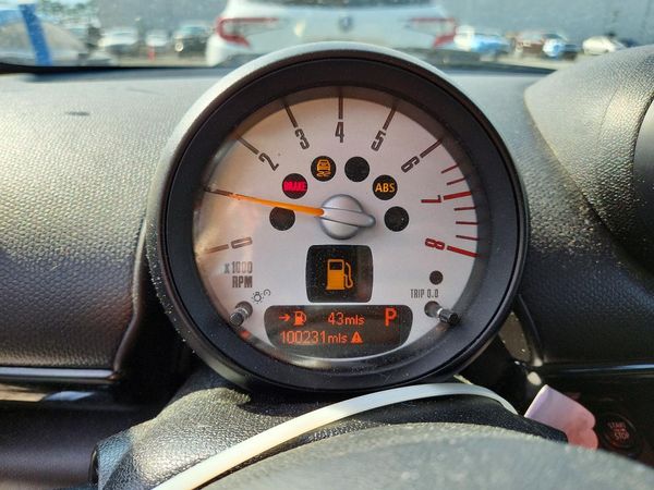 2014 MINI COOPER