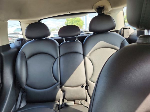 2014 MINI COOPER