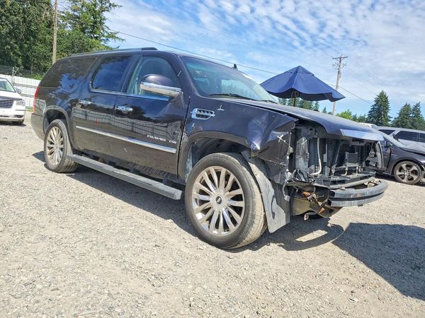 2014 CADILLAC ESCALADE ESV Platinum