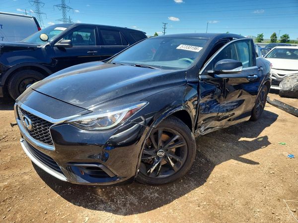 2017 INFINITI QX30