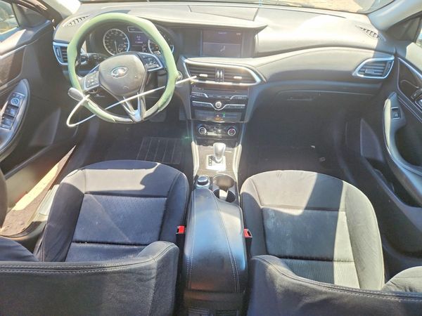 2017 INFINITI QX30