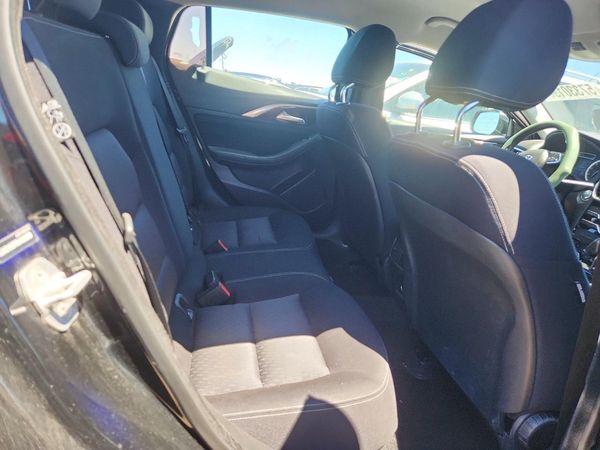 2017 INFINITI QX30