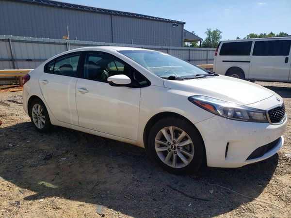 2017 KIA FORTE LX Popular, S