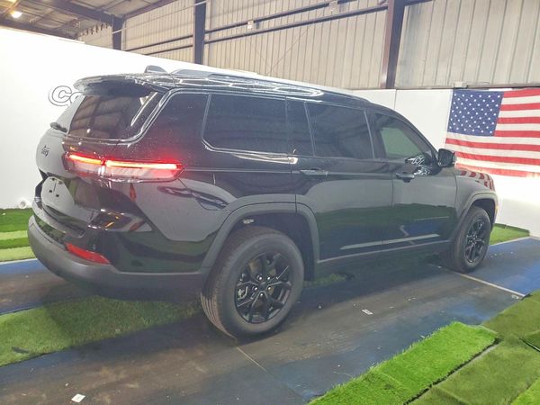 2025 JEEP GRAND CHEROKEE Laredo, Altitude