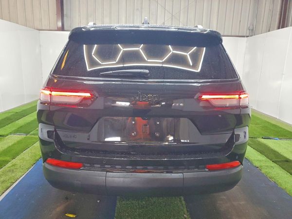 2025 JEEP GRAND CHEROKEE Laredo, Altitude