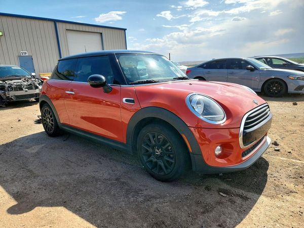 2019 MINI COOPER