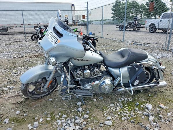 2015 HARLEY-DAVIDSON FLHXS