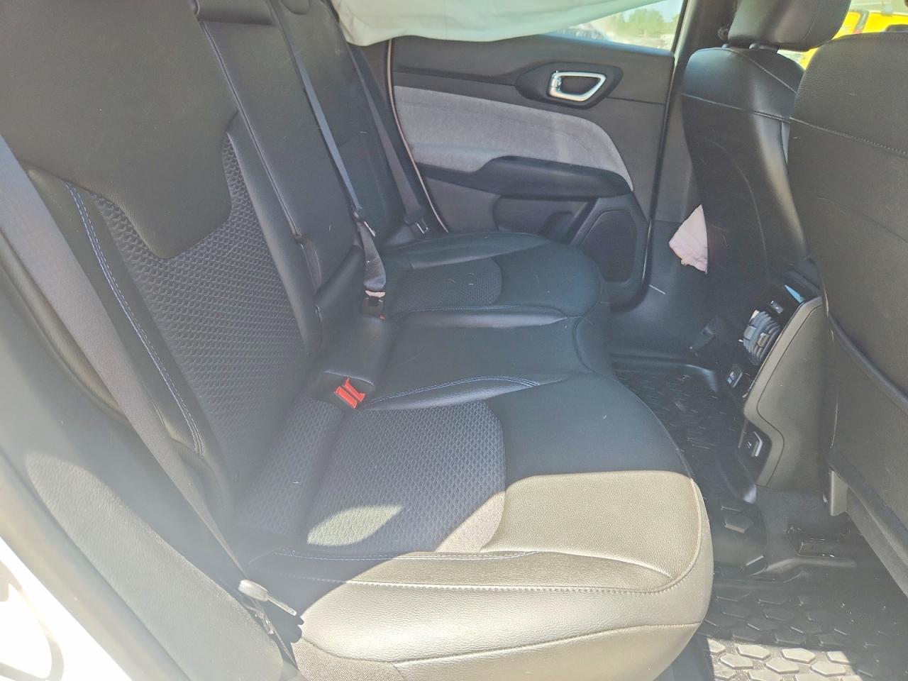 2025 JEEP COMPASS North, Latitude