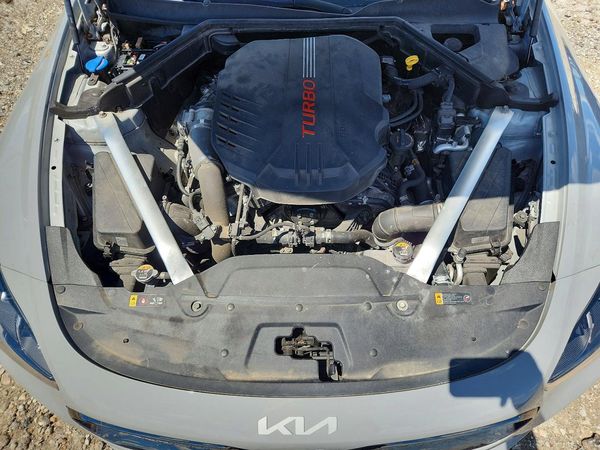 2022 KIA STINGER GT2