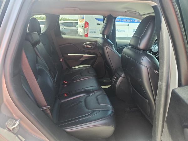 2020 JEEP CHEROKEE LIMITED FWD