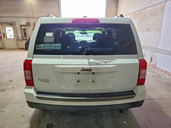 2016 JEEP PATRIOT Sport — DIRR