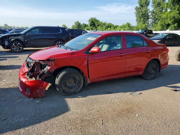 2013 TOYOTA COROLLA