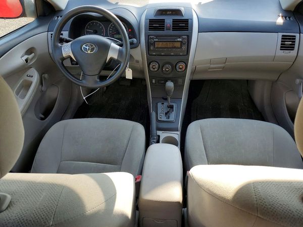 2013 TOYOTA COROLLA