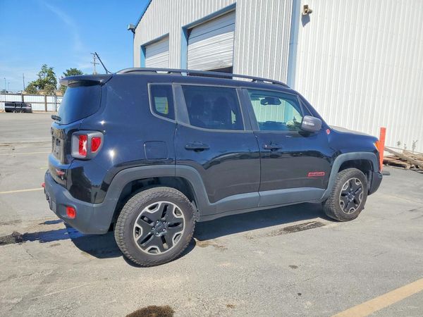 2017 JEEP RENEGADE TRAILHAWK 4X4