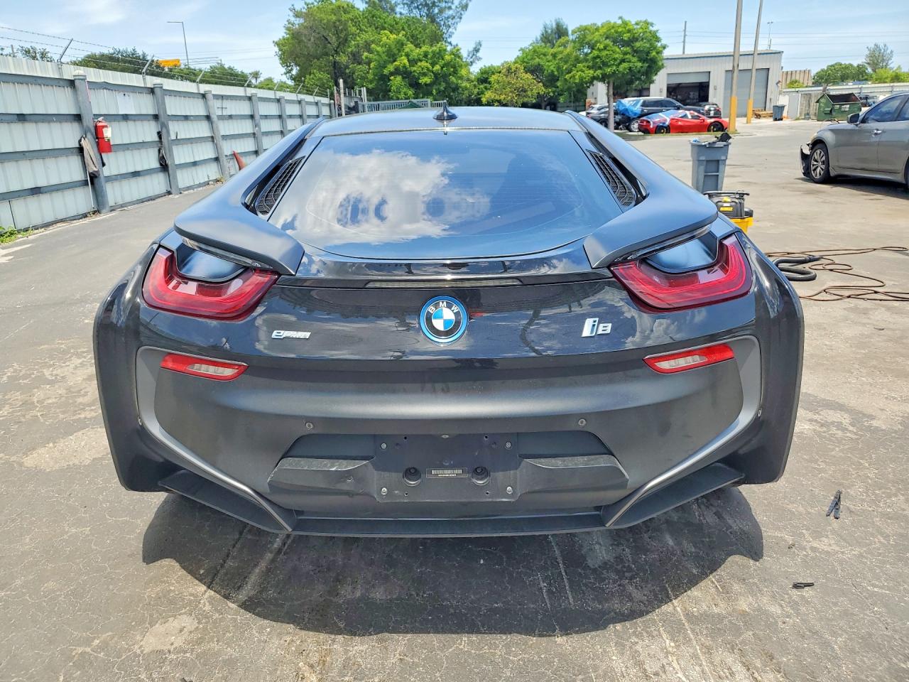 2017 BMW I8