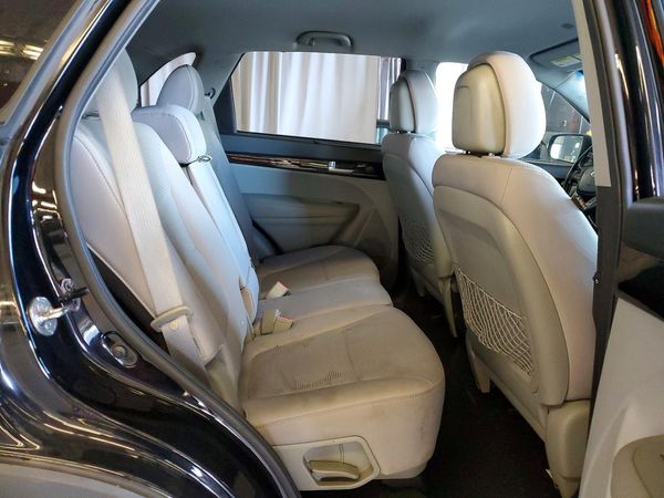 2014 KIA SORENTO Base/ LX