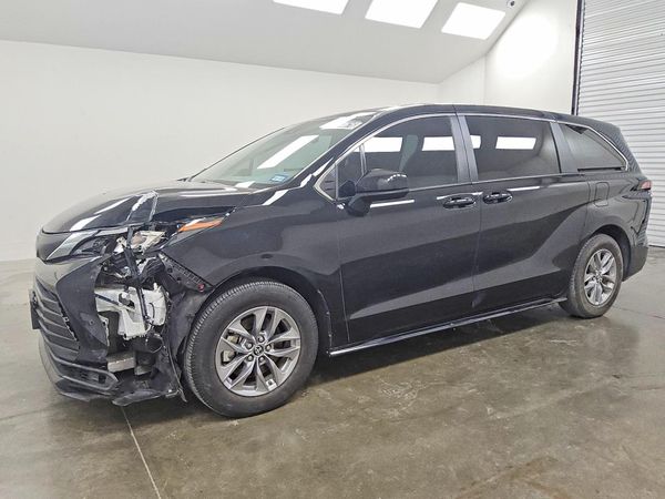 2025 TOYOTA SIENNA — DSFA — Front 3/4