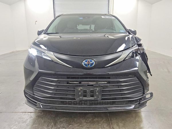 2025 TOYOTA SIENNA LE — DIRF