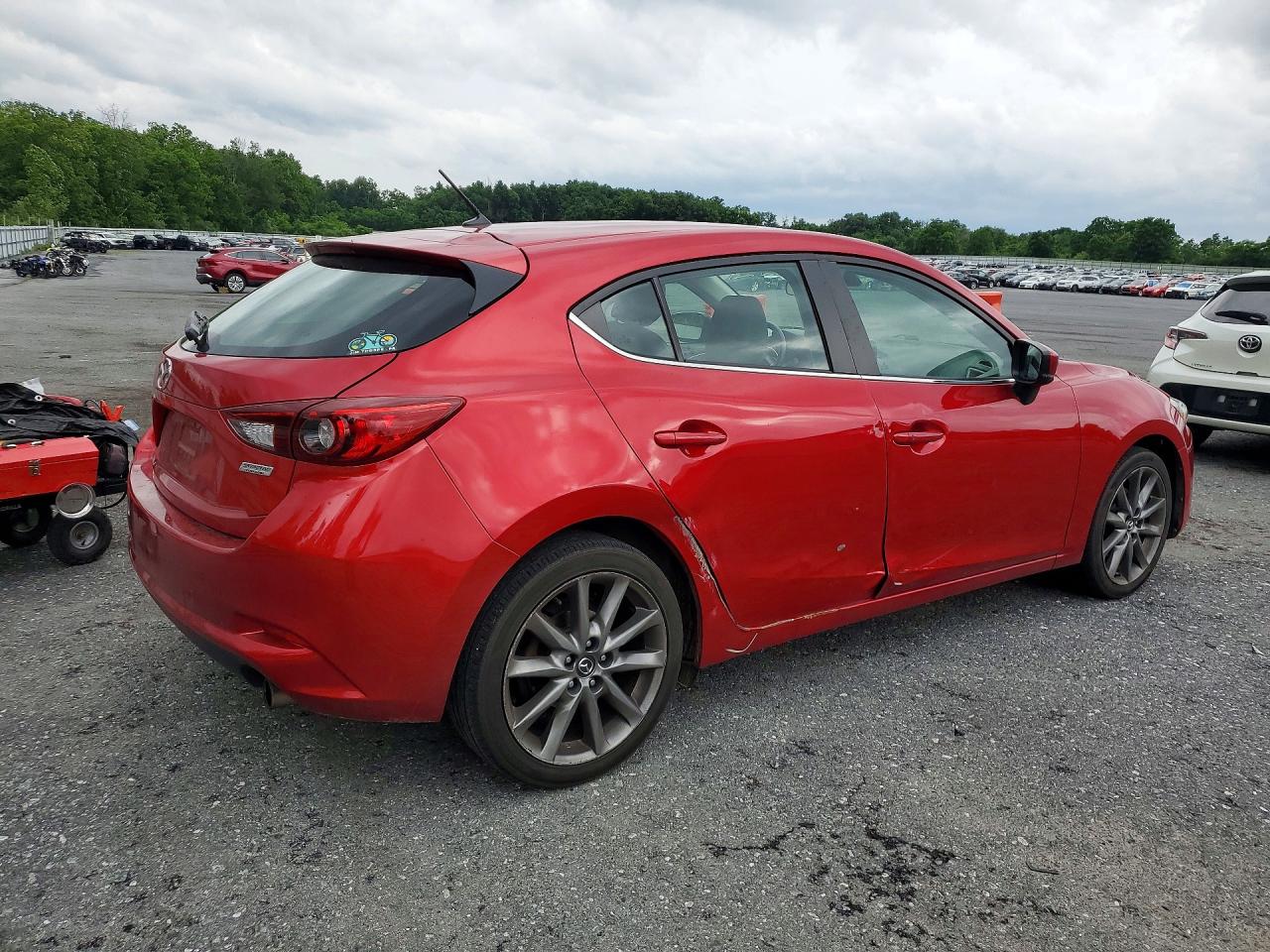 2018 MAZDA 3 Touring
