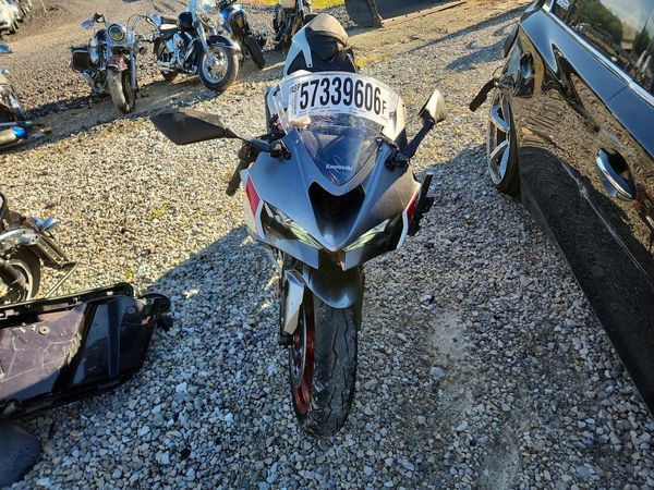 2025 KAWASAKI ZX636