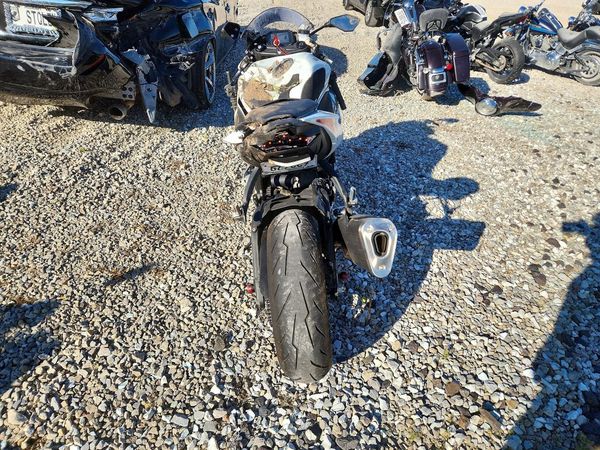2025 KAWASAKI ZX636
