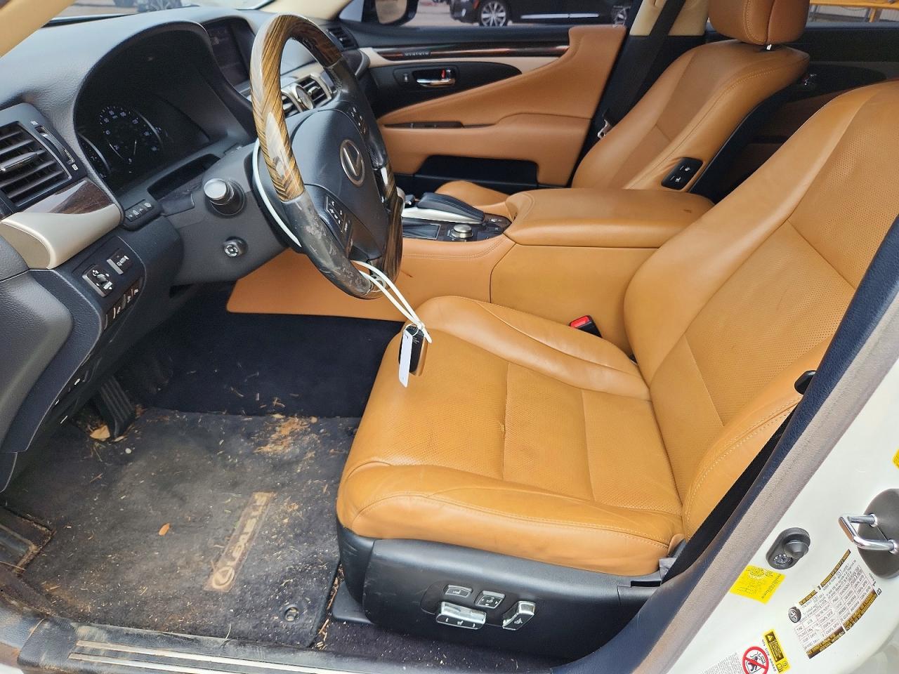 2015 LEXUS LS 460