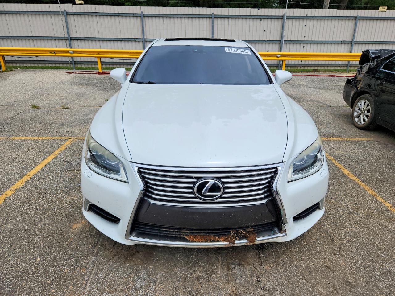 2015 LEXUS LS 460