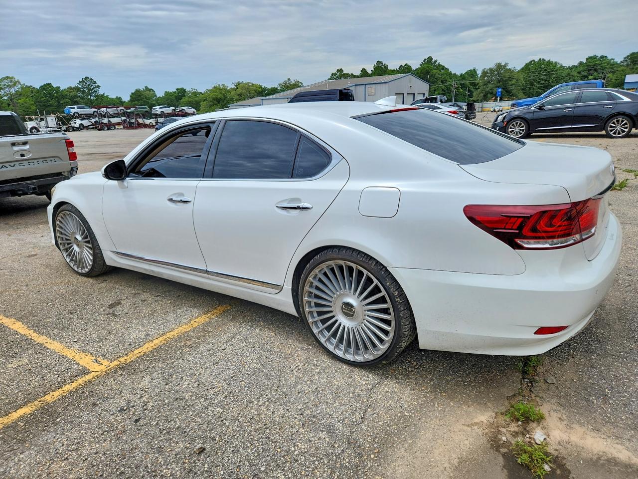 2015 LEXUS LS 460