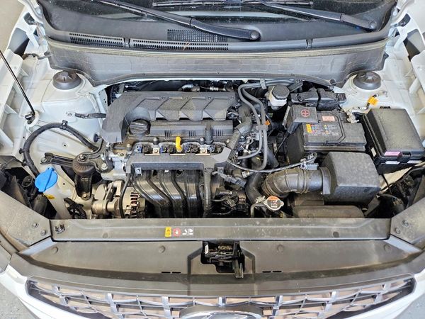 2025 HYUNDAI VENUE SEL, Limited