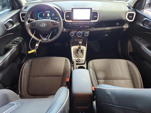 2025 HYUNDAI VENUE SEL, Limited