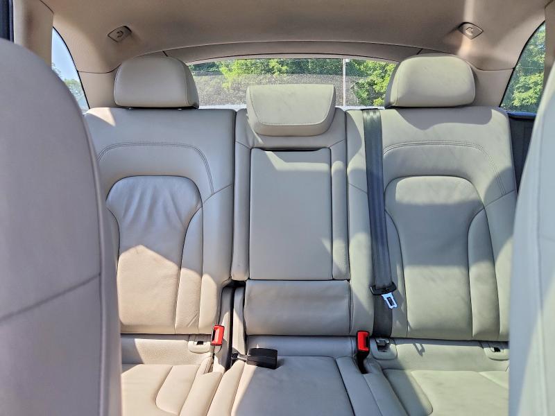 2012 AUDI Q5 Premium Plus