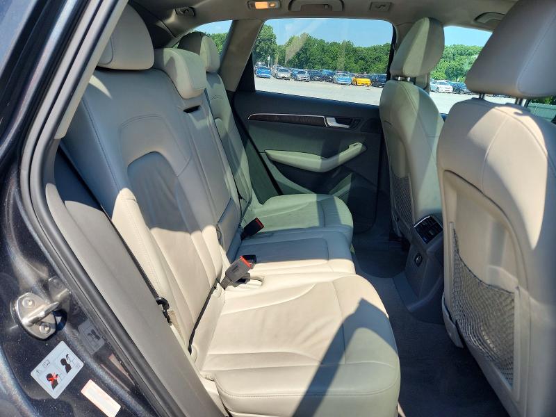 2012 AUDI Q5 Premium Plus