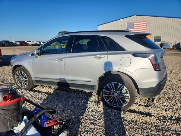 2020 CADILLAC XT5 Sport