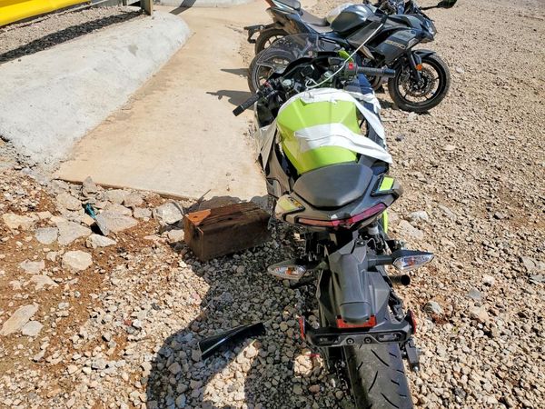 2026 KAWASAKI EX500