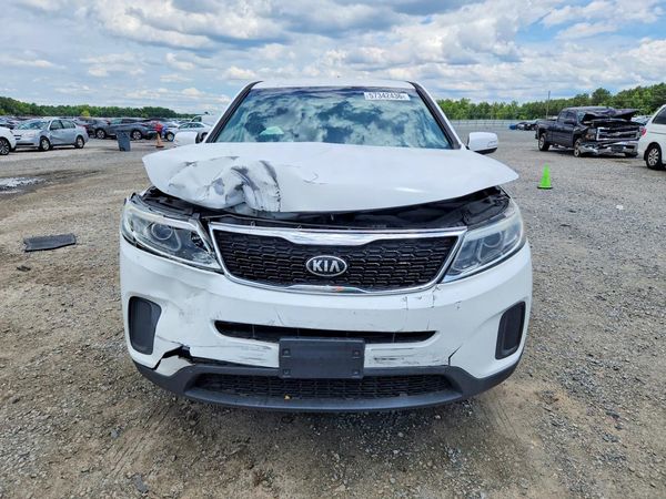 2015 KIA SORENTO GL