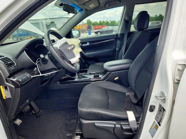 2015 KIA SORENTO GL