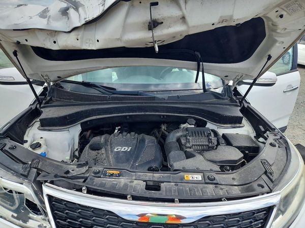 2015 KIA SORENTO GL