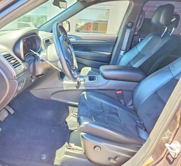 2021 JEEP GRAND CHEROKEE LAREDO 4X4