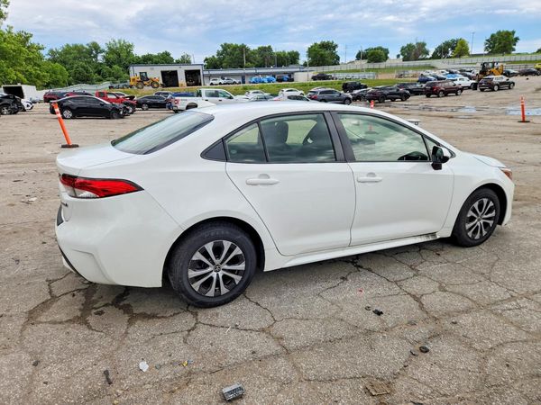 2022 TOYOTA COROLLA LE