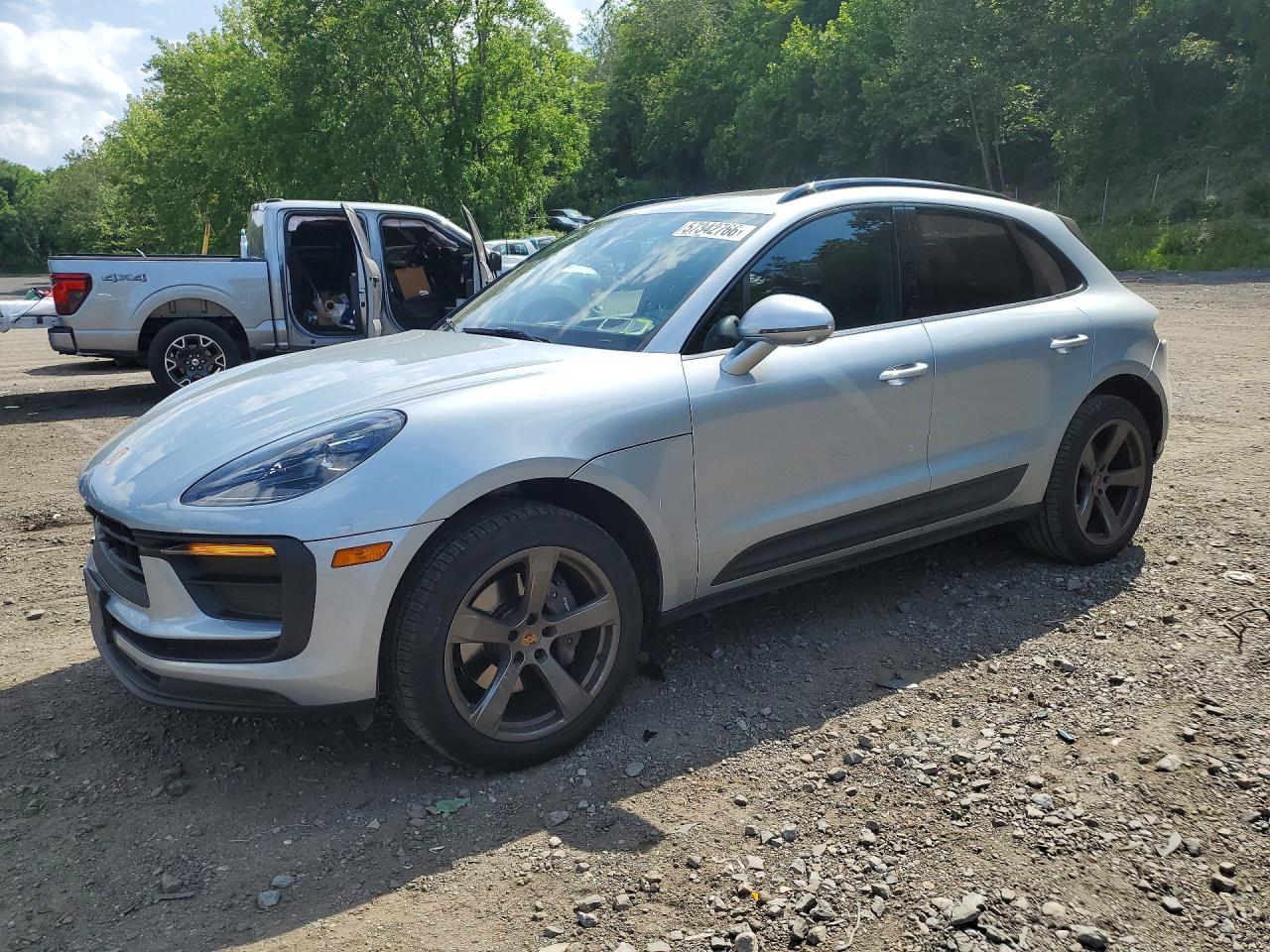 2022 PORSCHE MACAN