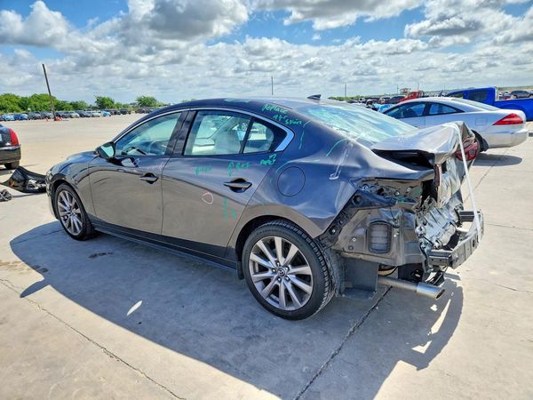 2019 MAZDA 3